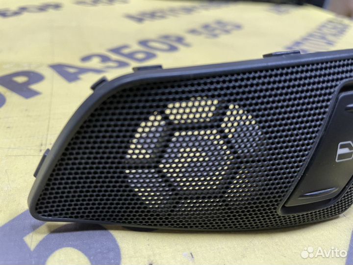 Кнопка стеклоподъемника зл Skoda Octavia A5