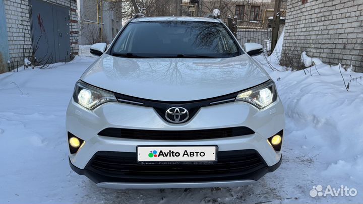 Toyota RAV4 2.0 CVT, 2016, 240 000 км