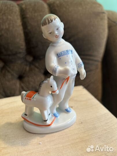 Статуэтка Мальчик с лошадкой, лфз 1960 гг