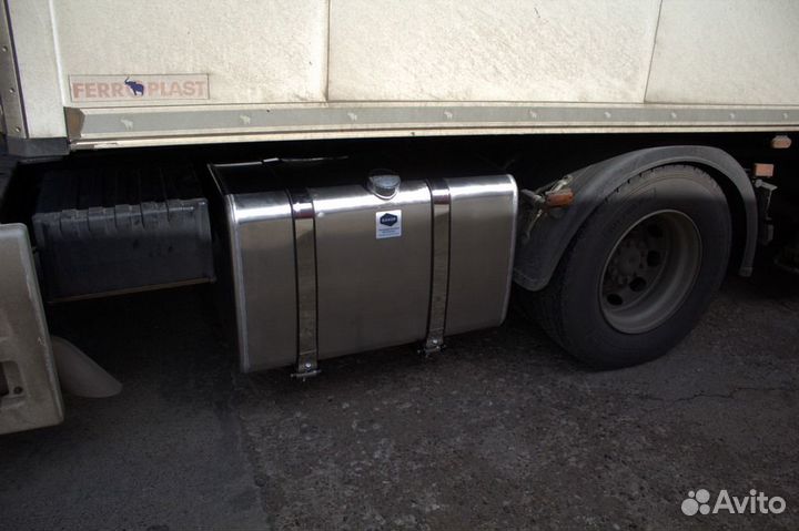 Алюминиевый топливный бак на 400л (700х700х900)