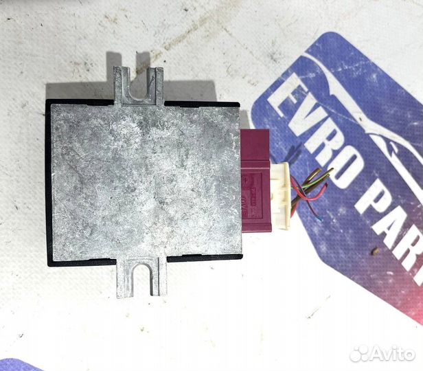 Блок управления топливным насосом BMW 16147301554