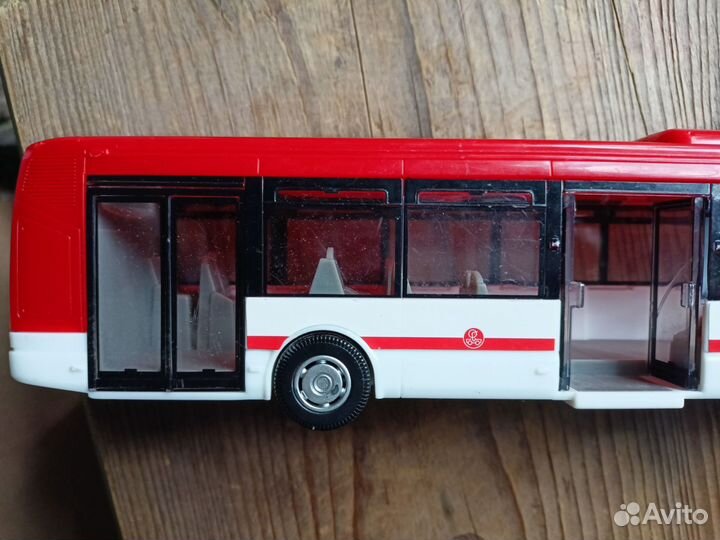 Автобус Irisbus Citelis Norev 1:43 красный