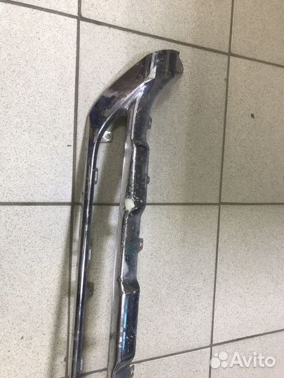 Хромированный молдинг, на передний бампер