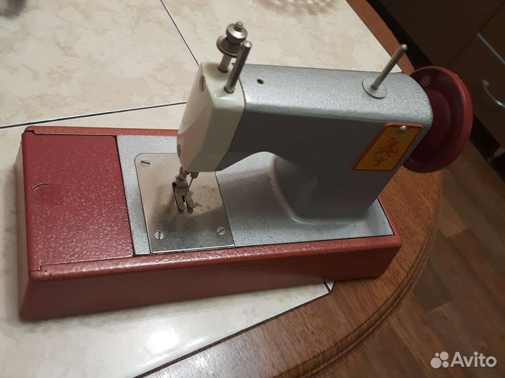 Швейная машина mini