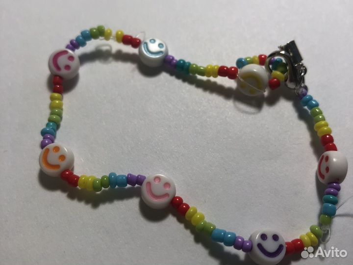 Браслет из бисера радужный