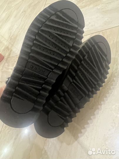 Продам детские ботинки Geox, размер 30