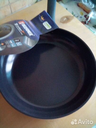 Сковорода(28см). bergner carbon 77. Австрия