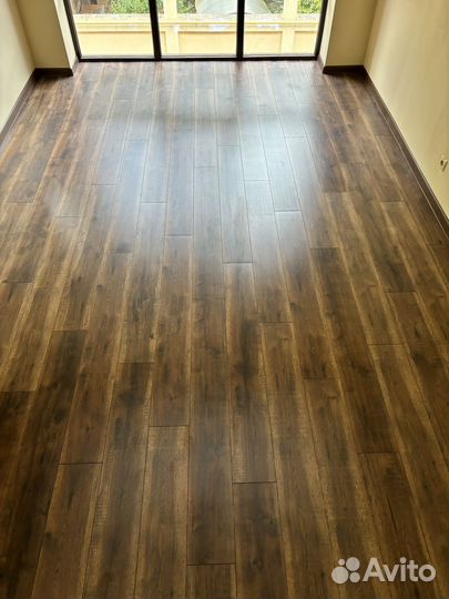 Укладка ламината кварцвинила линолеума