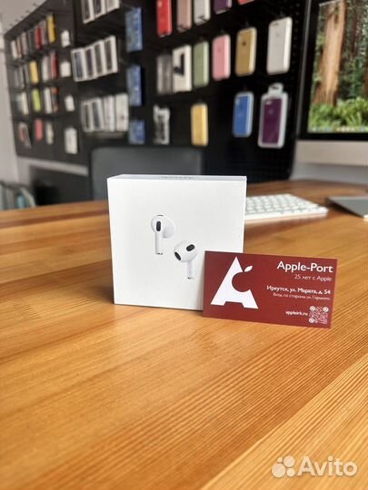 Apple AirPods 3 with MagSafe