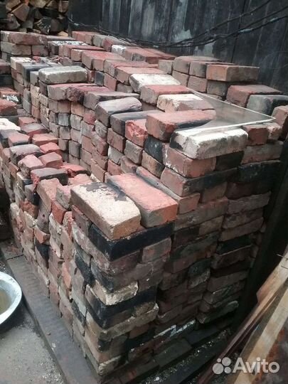 Кирпич бу