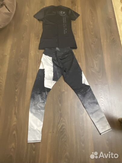 Спортивный костюм reebok женский