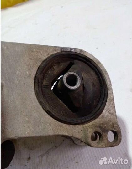 Подушка опора МКПП Brilliance M2