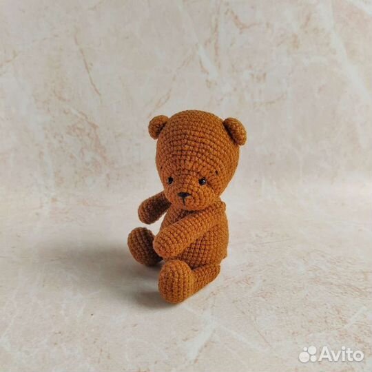 Мишка. Игрушка вязаная 10 см