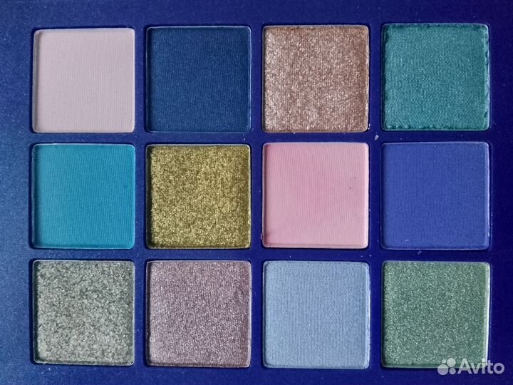 Палетка теней Vivienne Sabo