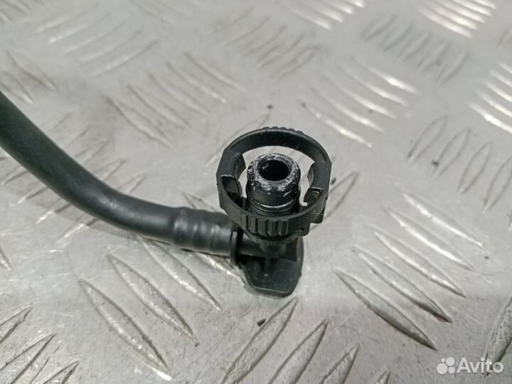 Б/У Патрубок вентиляционный Audi A8 2010-20#003