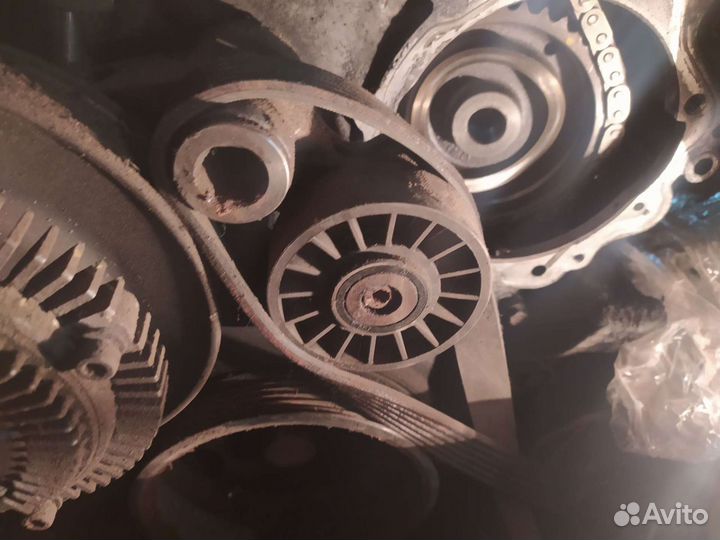 Натяжитель ремня Мерседес ом604