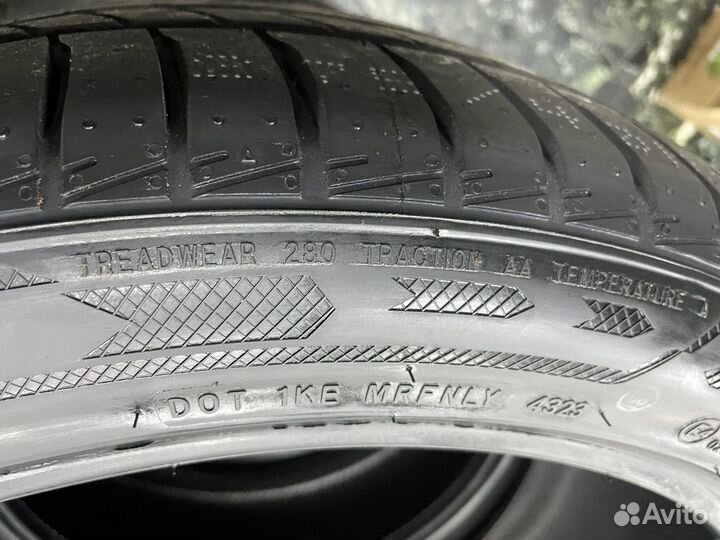 RoadX RXQuest SU01 275/40 R21 107Y