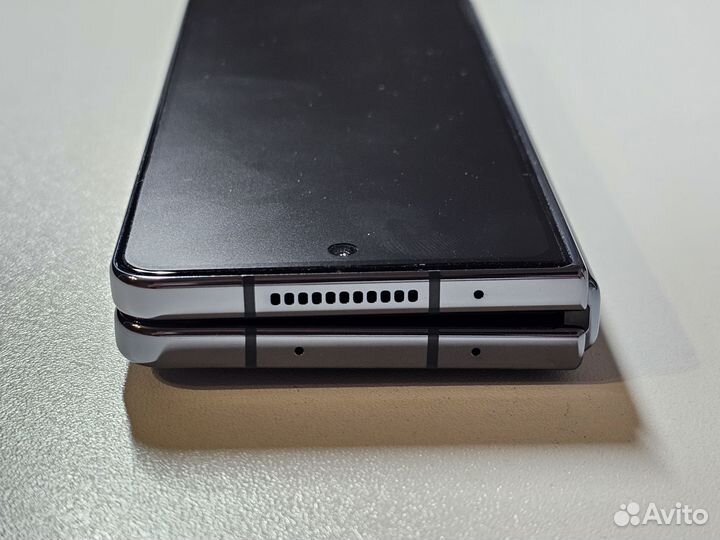 Samsung Galaxy Z Fold4, 12/512 ГБ