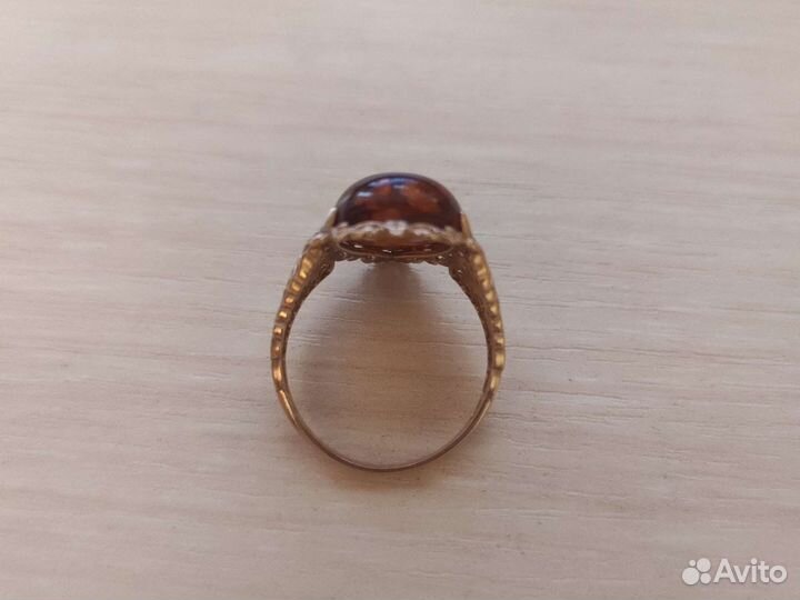 Кольцо с янтарем 19 размер
