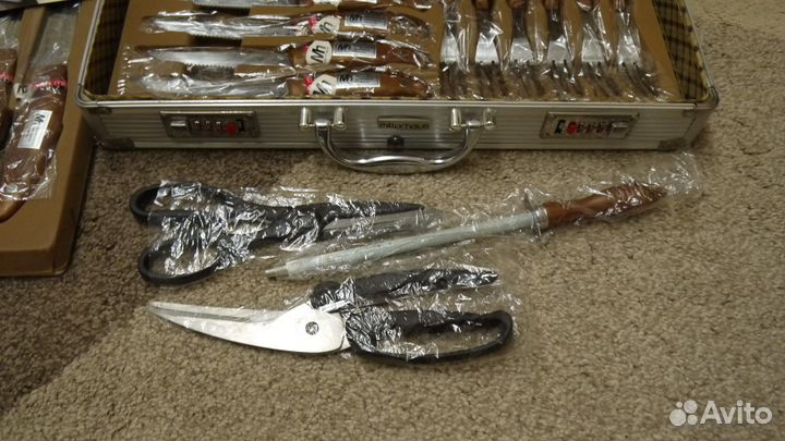 Набор ножей