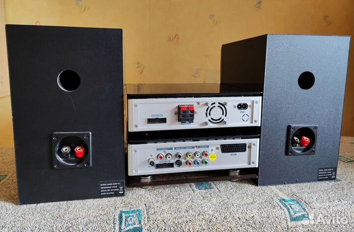 Музыкальный центр Philips MCD716