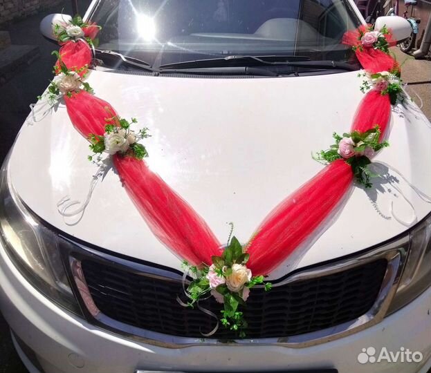 Украшение на свадебную машину
