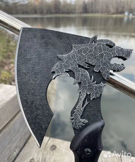 Топор на подарок 