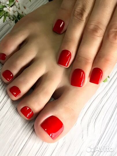 Мастер маникюра и педикюра