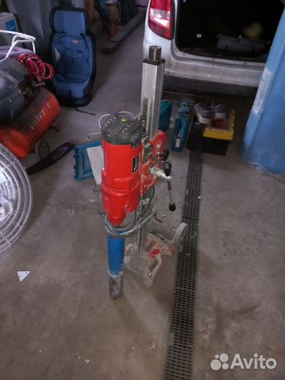 Установка алмазного бурения