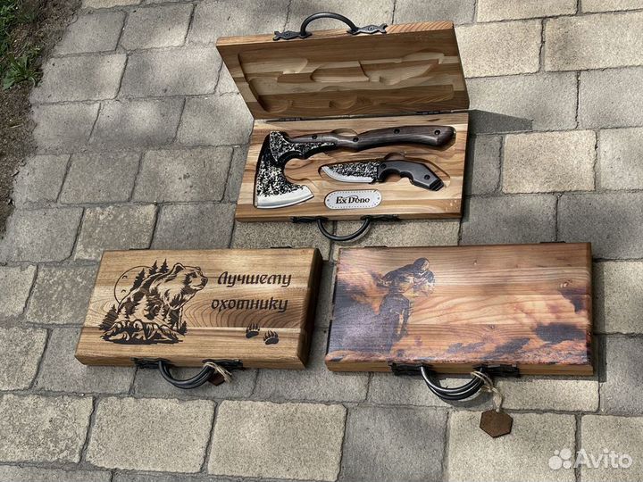 Топор и нож