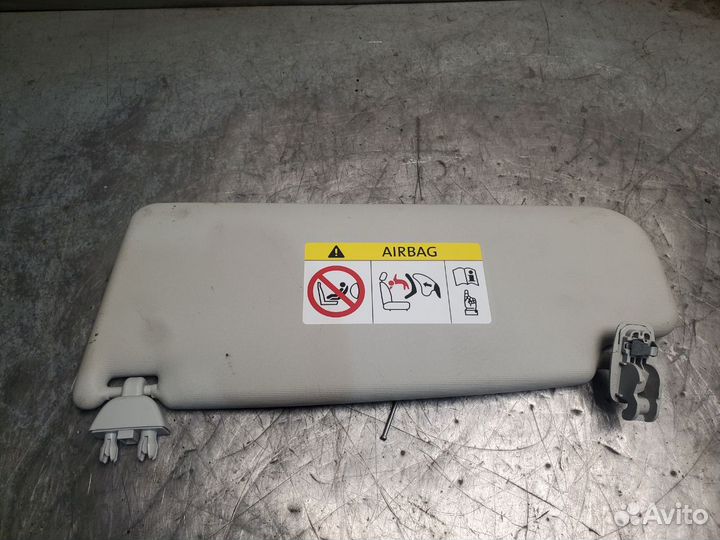 VW Polo Sedan Козырек правый салонный