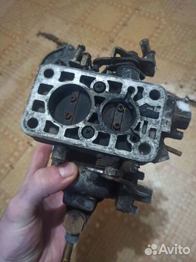 Продаётся карбюратор даз2107-1107010, бу 2000 торг