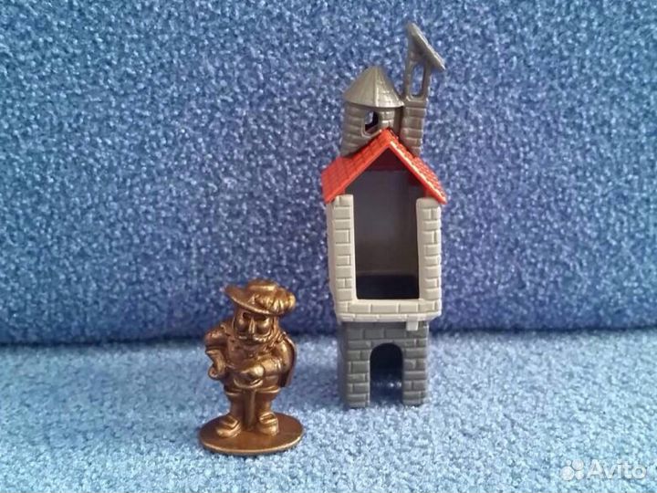 Киндер сюрприз Старый замок и его жители 1998 года