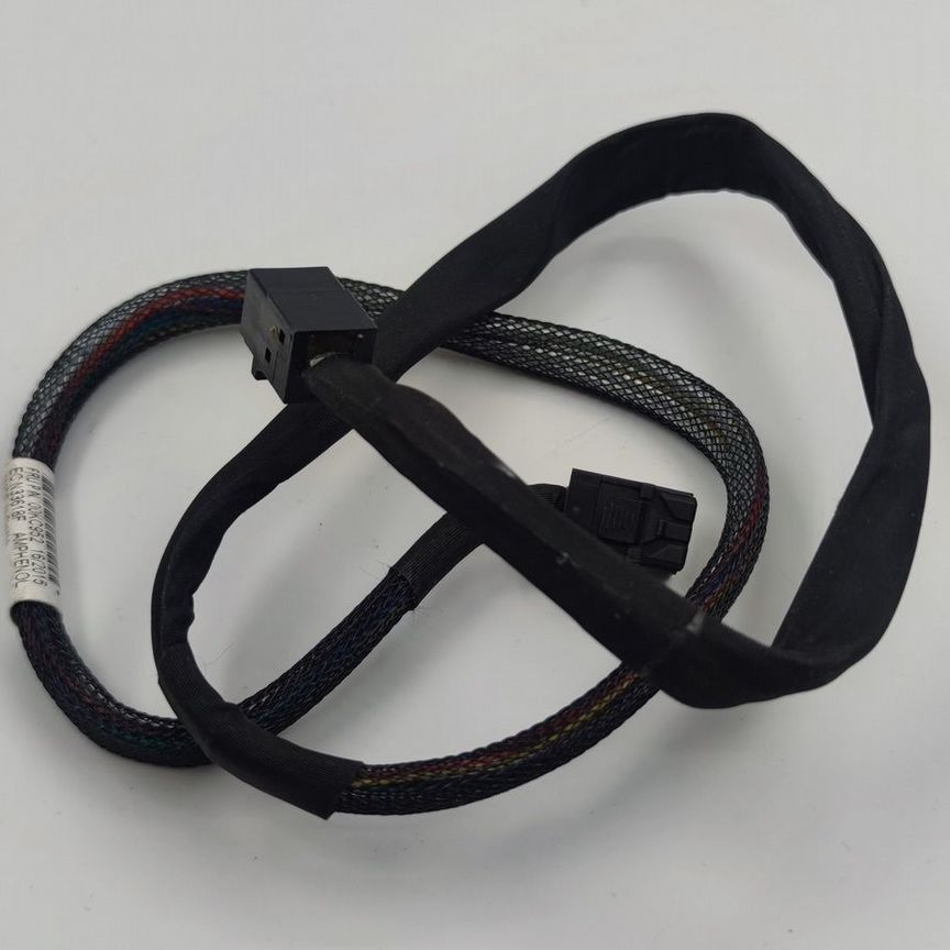 [00KC952] Кабель Ibm X3550 M5, Sas