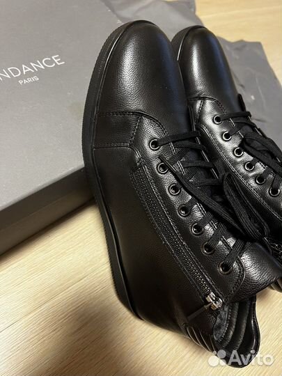 Ботинки зимние новые tendance