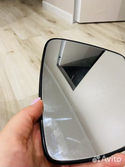 Зеркальный элемент лада гранта