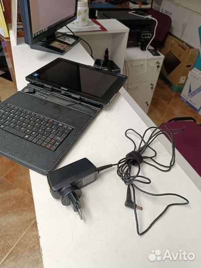 Планшет Acer Iconia Tab W500