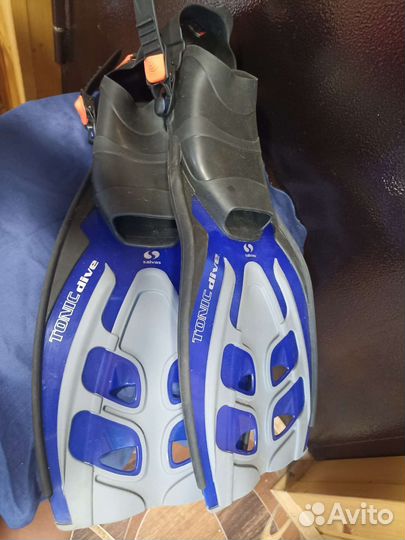 Ласты регулируемые фирмы Salvas