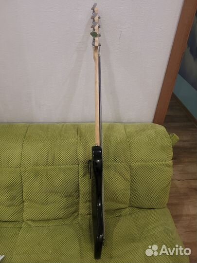 Бас Гитара Caraya