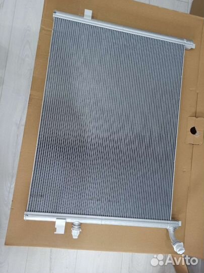 Радиатор охлаждения BMW G30 550ix G11 G12
