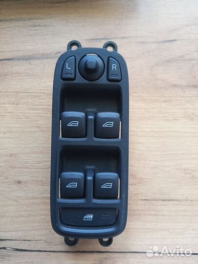 Блок управления стеклоподъемниками Volvo s40