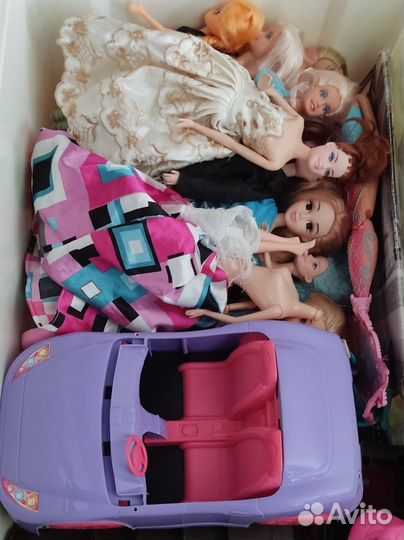 Куклы и мебель контейнер