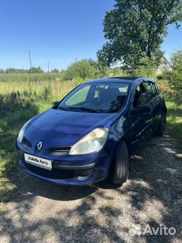 Renault Clio 1.1 AMT, 2007, 283 000 км с пробегом, цена 600000 руб.