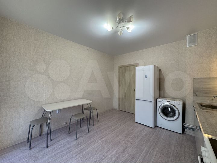 1-к. квартира, 38 м², 3/8 эт.