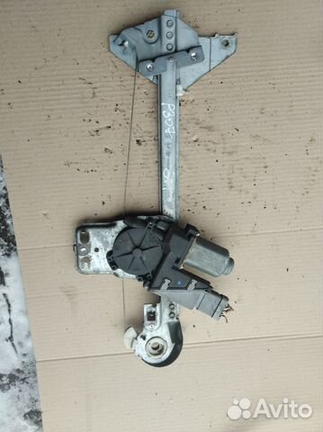 Стеклоподъёмник задний правый Пежо 307