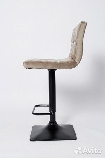 Барный стул вельвет бежевый