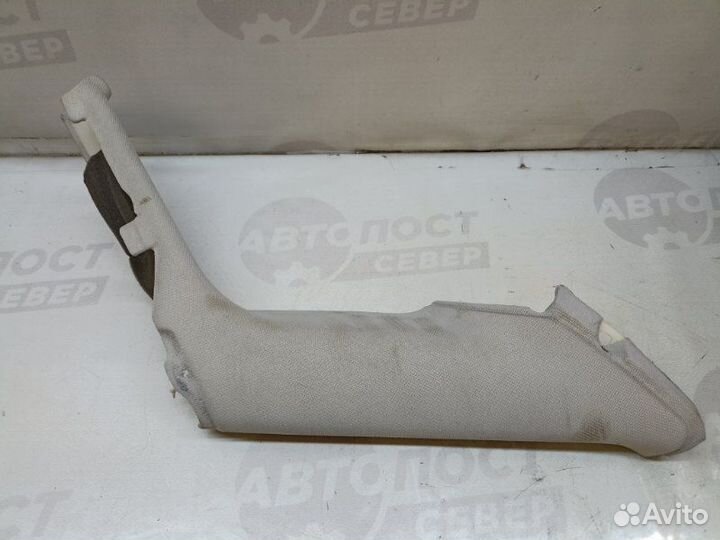 Обшивка стойки задняя левая Audi A8 D3 BVJ