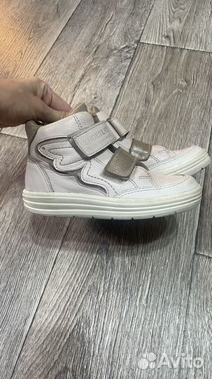 Ботинки демисезонные для девочки 27 размер