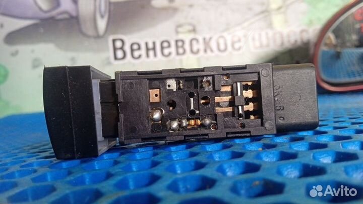 Кнопка обогрева заднего стекла Kia Cerato