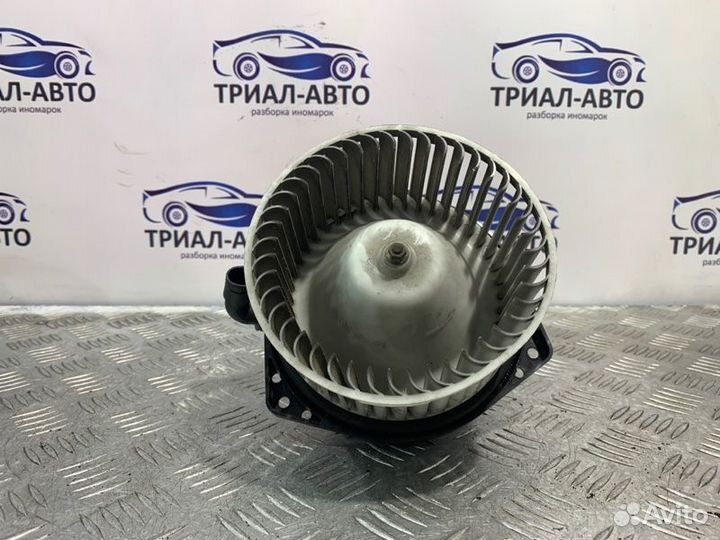 Моторчик печки Паджеро Спорт